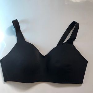 Like 🆕 Lululemon black bra (36C)